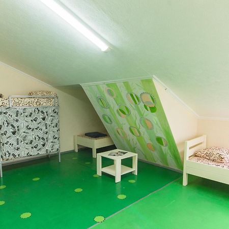 Lucky Hostel На Крещатике Kyiv Exterior photo